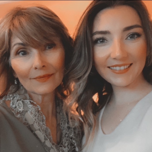 GIN & NAY - Picture 2 of 3